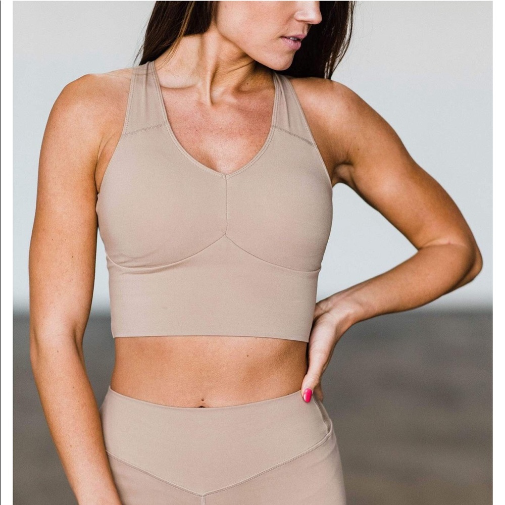 Balance Athletica - Define Top - Sand